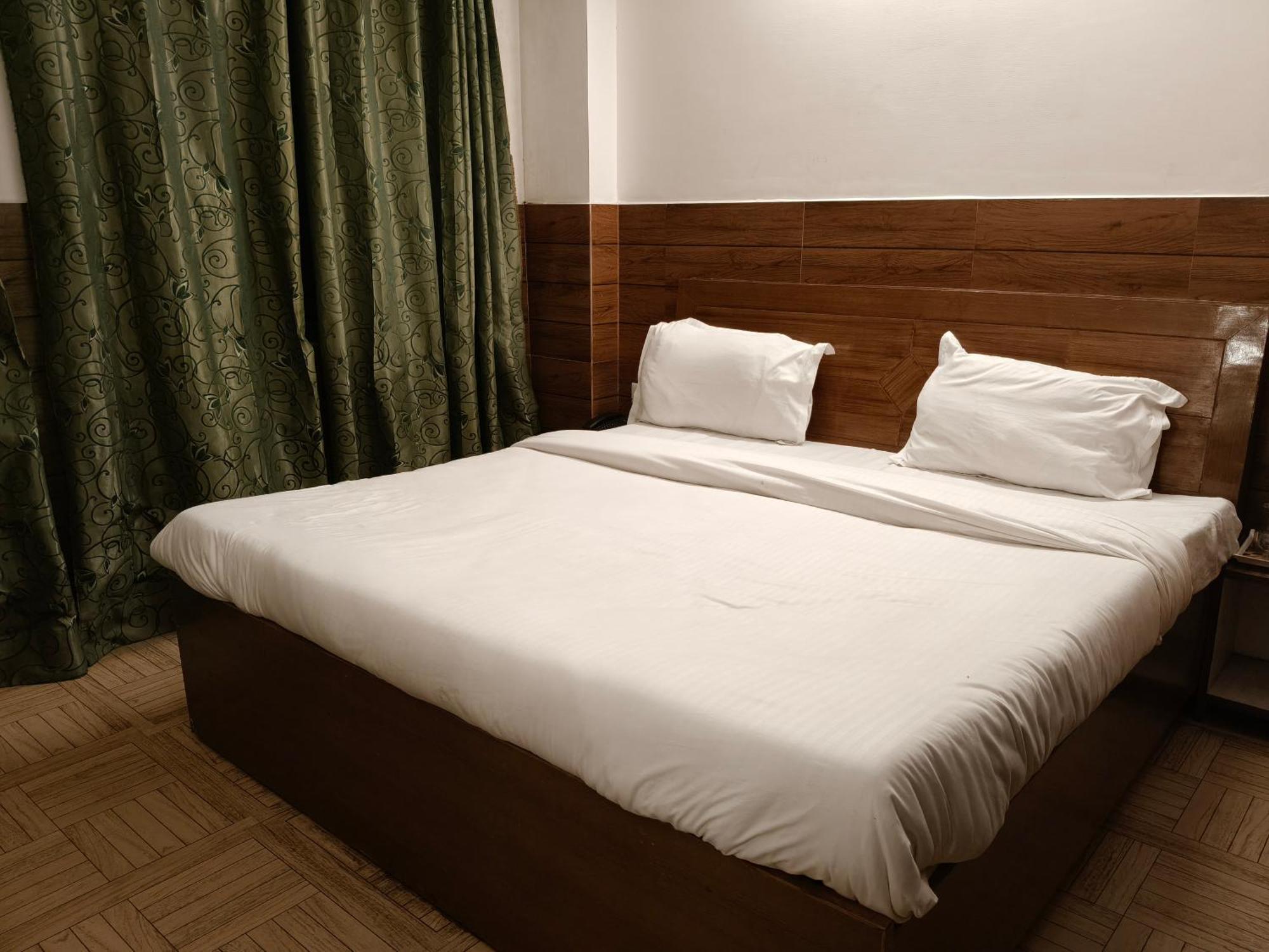 Hotel Kailash Residency Dehradun Exterior photo
